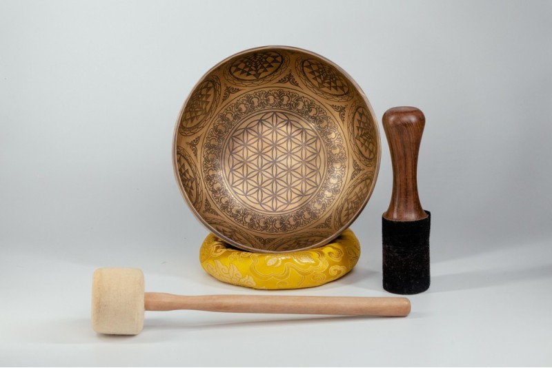 Flower of life, Shreeyantra,vajra fine carved singing bowl