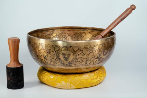 Seven Chakra Carved Large Singing Bowl Deep Vibration Healing Bowls for Chakra Balancing